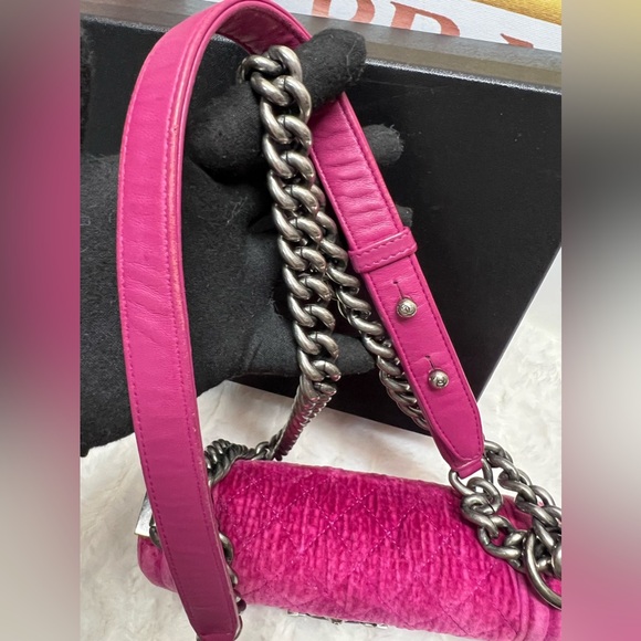 CHANEL Pink Velvet Quilted Small Boy Bag-17334532 - Picture 7 of 15